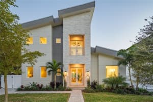 2446 FLOYD STREET, SARASOTA, FL 34239 - MLS#MFRA4666806