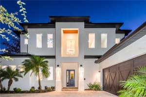 2420 FLOYD STREET, SARASOTA, FL 34239 - MLS#MFRA4666807