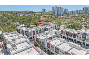 232 COSMOPOLITAN COURT, SARASOTA, FL 34236 - MLS#MFRA4666894