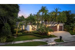 1757 OVAL DRIVE, SARASOTA, FL 34239 - MLS#MFRA4666998