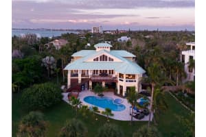 26 SANDY HOOK ROAD, SARASOTA, FL 34242 Sold 12/30/25