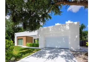 1631 HILLVIEW STREET, SARASOTA, FL 34239 - MLS#MFRA4667057
