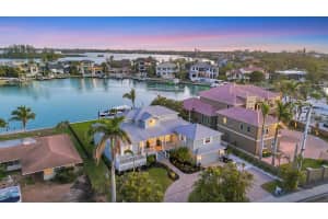 810 SIESTA DRIVE, SARASOTA, FL 34242 - MLS#MFRA4667093