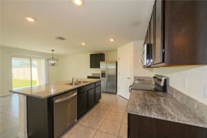 16755 SUNBURST LAKE STREET, WIMAUMA, FL 33598 - MLS#MFRA4667100