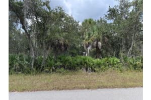 17110 GEOFFREY AVENUE, PORT CHARLOTTE, FL 33948 - MLS#MFRA4667135