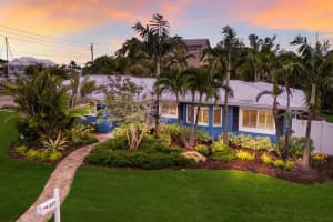 417 Bay Palms Dr, HOLMES BEACH