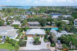 521 CUMMINGS STREET, SARASOTA, FL 34242 - MLS#MFRA4667165