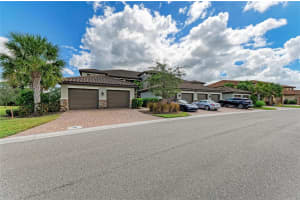 13816 MESSINA LOOP, BRADENTON, FL 34211 Sold 12/03/25