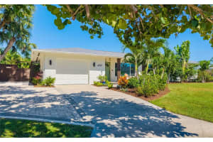 2609 HIBISCUS STREET, SARASOTA, FL 34239 - MLS#MFRA4667289