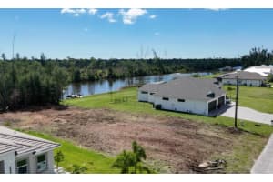 16632 LIGGETT CIRCLE, PORT CHARLOTTE, FL 33981 - MLS#MFRA4667290