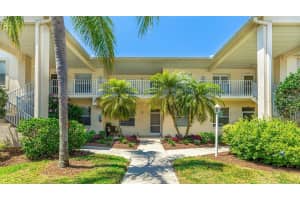 4655 Tower Hill Ln #2424, SARASOTA
