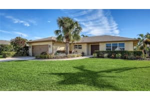 4503 Coral Lake Dr, BRADENTON