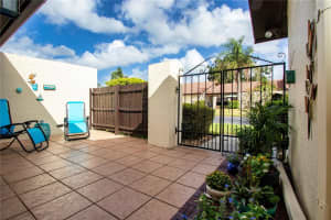 3873 EL POINIER COURT, SARASOTA, FL 34232 Sold 11/26/25