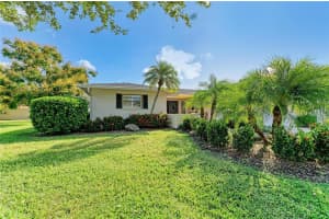 7087 FAIRWAY BEND CIRCLE, SARASOTA, FL 34243 - MLS#MFRA4667373