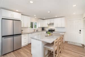 6200 FLOTILLA DRIVE, HOLMES BEACH, FL 34217 - MLS#MFRA4667378