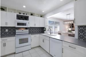 1250 YESICA ANN CIRCLE, NAPLES, FL 34110 - MLS#MFRA4667385