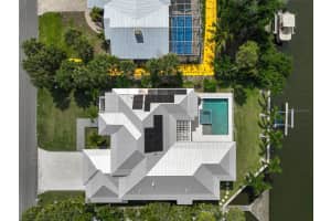 5058 WINDWARD AVENUE, SARASOTA, FL 34242 - MLS#MFRA4667422