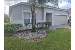 359 Lancaster Dr, DAVENPORT