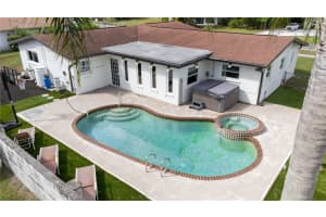 2320 EUCLID AVENUE, SARASOTA, FL 34234 - MLS#MFRA4667448