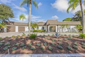 5025 MARSH FIELD ROAD, SARASOTA, FL 34235 - MLS#MFRA4667464