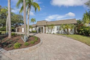5025 MARSH FIELD ROAD, SARASOTA, FL 34235 - MLS#MFRA4667464