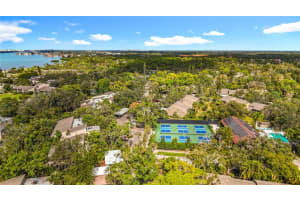 1623 PELICAN COVE ROAD, SARASOTA, FL 34231 - MLS#MFRA4667474