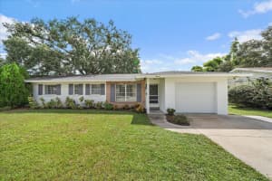 4220 Larkin St, SARASOTA