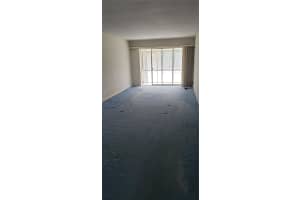 3950 ROXANE BOULEVARD, SARASOTA, FL 34235 Sold 10/28/25