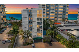 1770 Benjamin Franklin Dr #704, SARASOTA