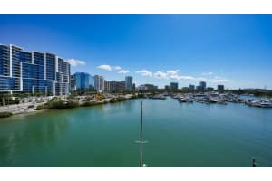 650 GOLDEN GATE POINT, SARASOTA, FL 34236 - MLS#MFRA4667515