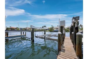 3959 SOMERSET DR UNIT 5, SARASOTA, FL 34242 - MLS#MFRA4667520