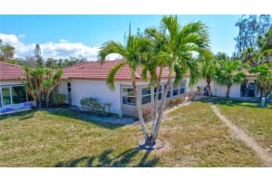 185 VISTA HERMOSA CIRCLE, SARASOTA, FL 34242 - MLS#MFRA4667525