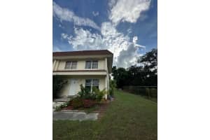 323 AMHERST AVENUE, SARASOTA, FL 34232 - MLS#MFRA4667578