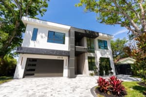 2375 FLOYD STREET, SARASOTA, FL 34239 - MLS#MFRA4667588