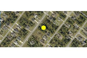 N CHAMBERLAIN BLVD, NORTH PORT, FL 34286 - MLS#MFRA4667591