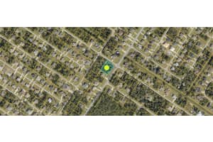 S CHAMBERLAIN BLVD, NORTH PORT, FL 34286 - MLS#MFRA4667595