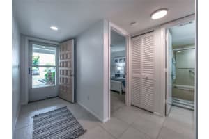 5204 WEDGEWOOD LANE, SARASOTA, FL 34235 - MLS#MFRA4667610