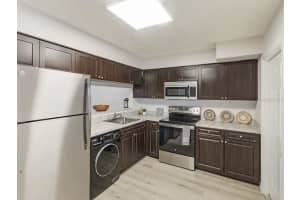 121 DANUBE AVENUE, TAMPA, FL 33606 - MLS#MFRA4667616