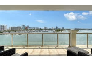 464 GOLDEN GATE POINT, SARASOTA, FL 34236 - MLS#MFRA4667652