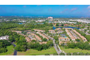 8355 GLENROSE WAY, SARASOTA, FL 34238 - MLS#MFRA4667664