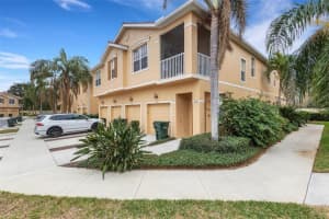 3557 Parkridge Cir #14-106, SARASOTA