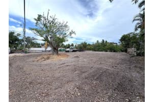 530 FREELING DRIVE, SARASOTA, FL 34242 - MLS#MFRA4667759