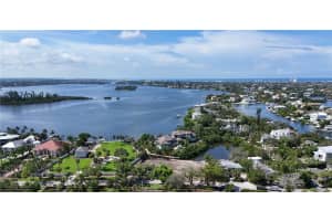 530 FREELING DRIVE, SARASOTA, FL 34242 - MLS#MFRA4667759
