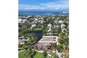 530 FREELING DRIVE, SARASOTA, FL 34242 - MLS#MFRA4667759