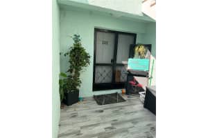 1 WINDRUSH BOULEVARD, INDIAN ROCKS BEACH, FL 33785 - MLS#MFRA4667783