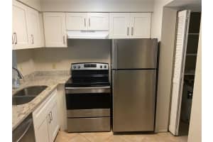 4035 SCHOOL AVENUE, SARASOTA, FL 34231 - MLS#MFRA4667809