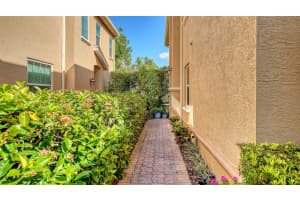 3671 SQUARE WEST LANE, SARASOTA, FL 34238 - MLS#MFRA4667818