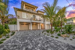 401 77th St, HOLMES BEACH