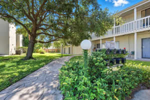 2216 BAHIA VISTA STREET, SARASOTA, FL 34239 - MLS#MFRA4667844