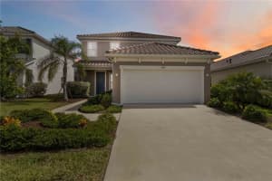 10109 Canaveral Cir, SARASOTA